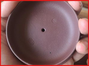 通過紫砂壺的壺蓋辨別全手工還是半手工